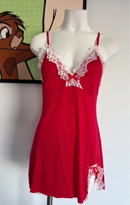 Nuisette Rouge et Blanche Taille L